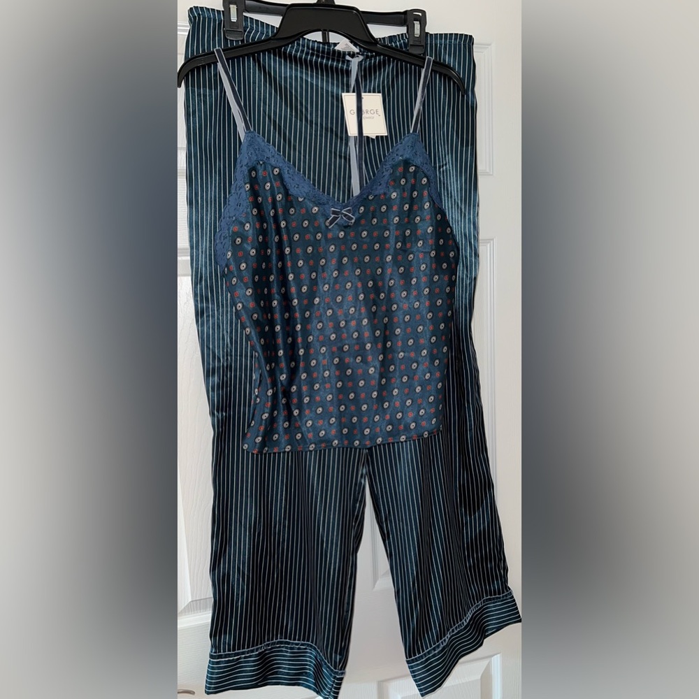 NWT Satin Sleep Set